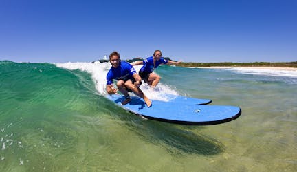 Aula de surf para iniciantes em Byron Bay